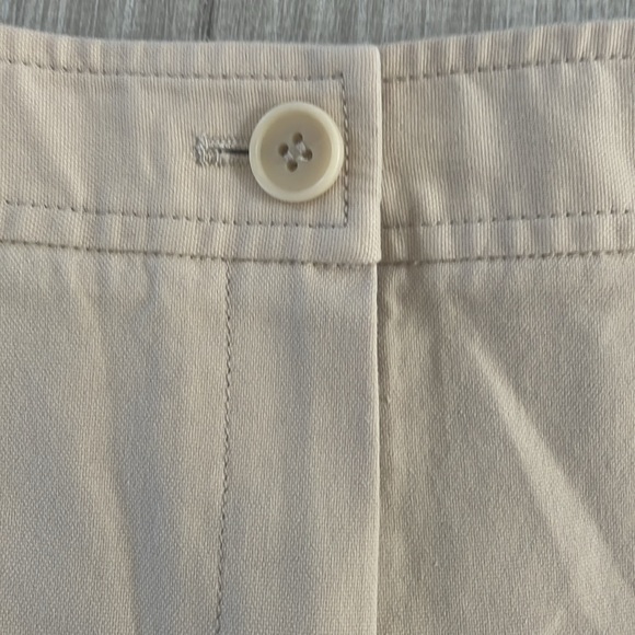 Theory light khaki shorts - Picture 2 of 6